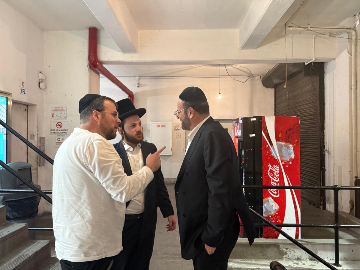 באדיבות המצלם