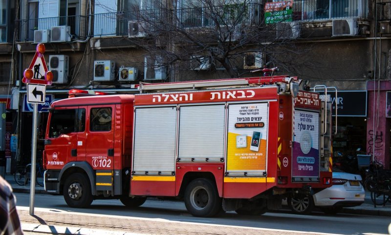 שריפה פרצה בדירה בחיפה כתוצאה מהדלקת נרות