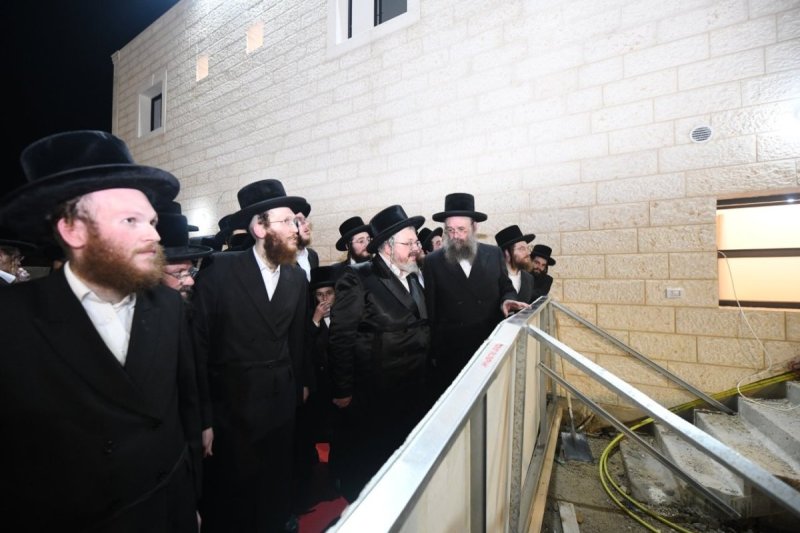אנשיל בעק