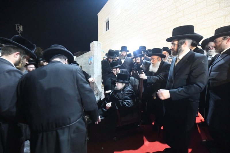 אנשיל בעק