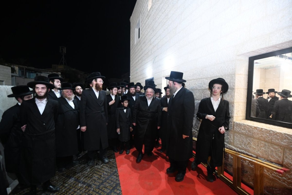אנשיל בעק