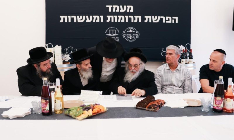 גאב"ד בד"צ מהדרין הגר"א רובין במעמד הפרשת תרומות ומעשרות ביקבי כרמל: "ההנהלה וצוות יקבי כרמל עובדים יד ביד עם הכשרות, באחווה ובשותפות"