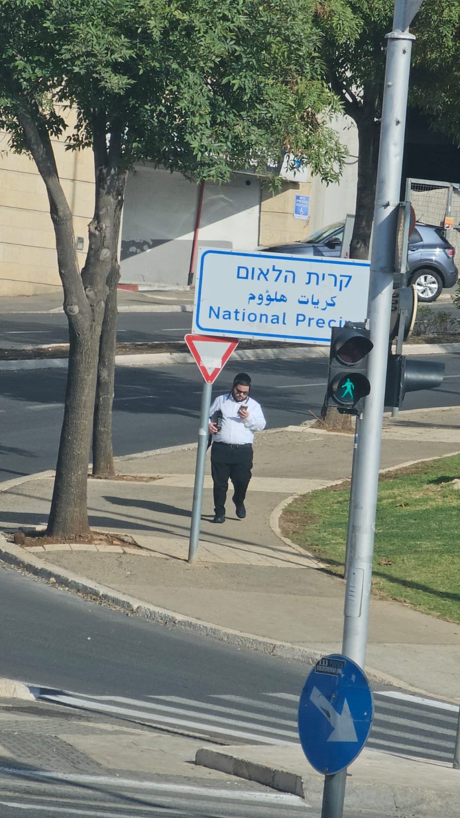 באדיבות המצלם