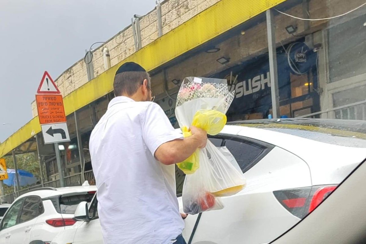 באדיבות המצלם