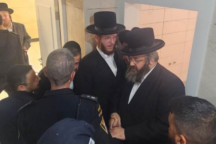 באדיבות המצלם