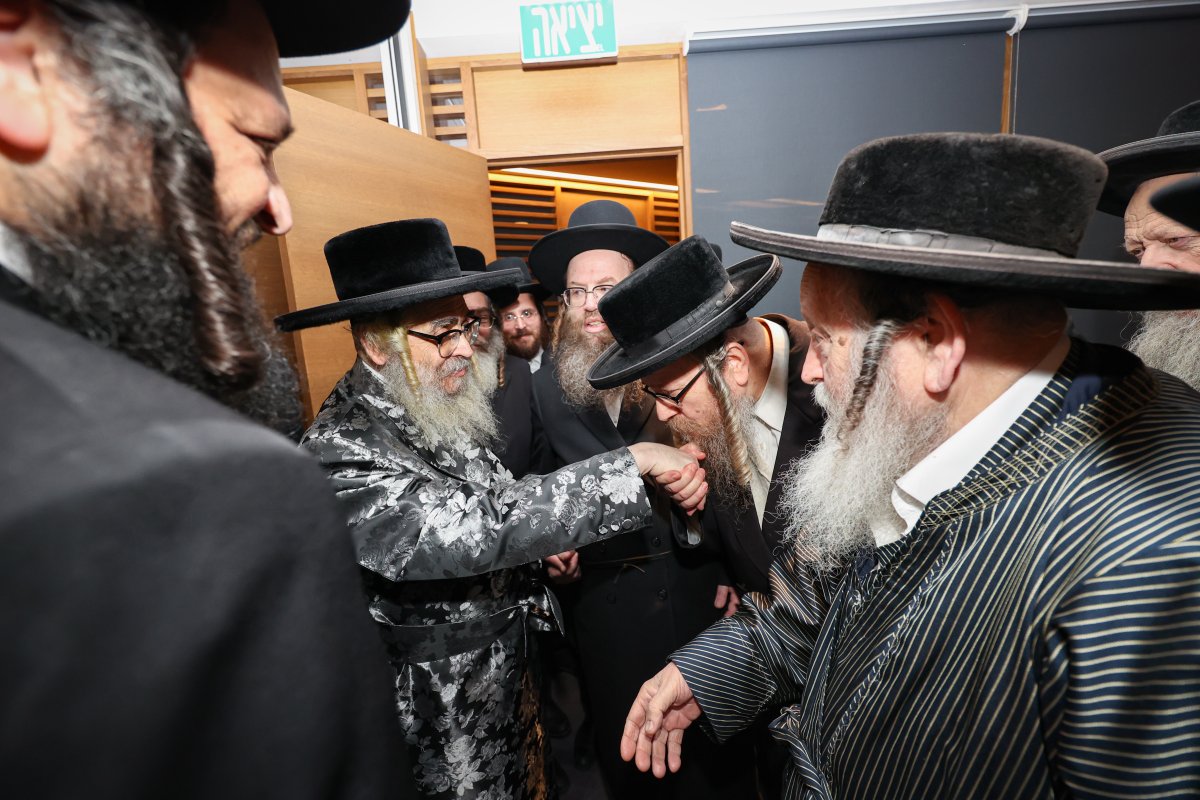 באדיבות המצלם