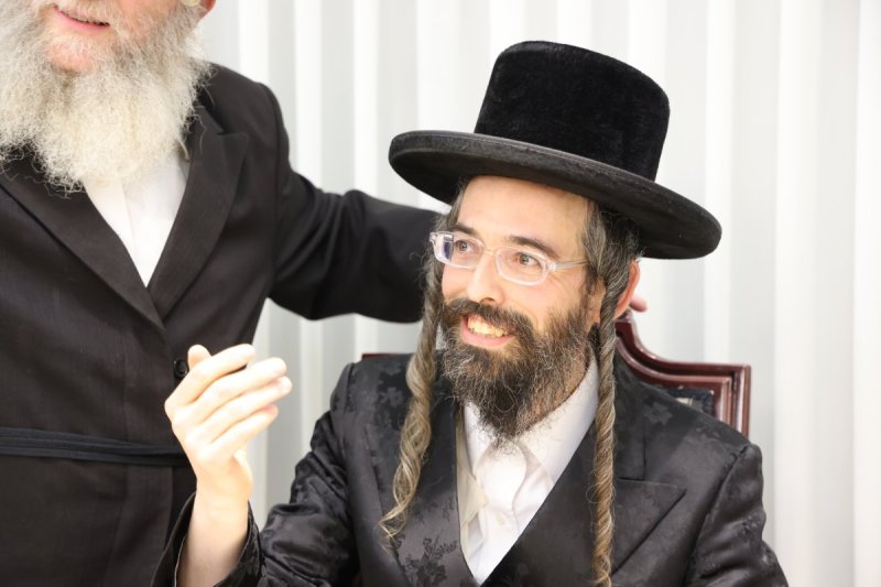 באדיבות המצלם