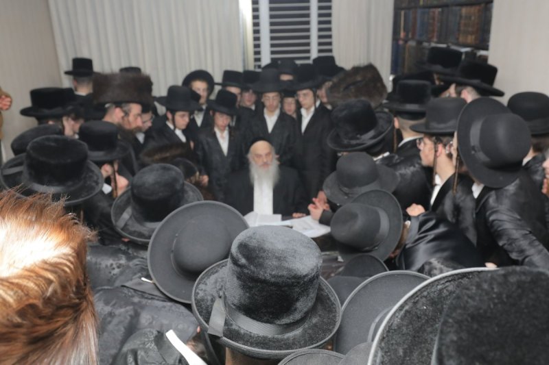 י. בוש