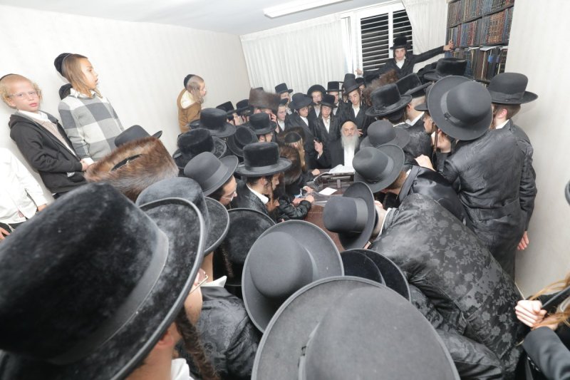 י. בוש