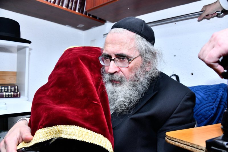 שוקי לרר