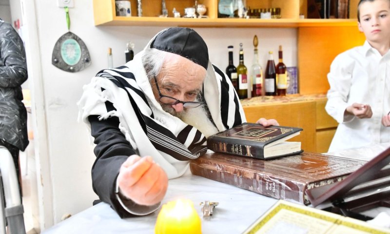 מה אמר זקן הפוסקים לצלם שתיעד אותו לפני זמן רבינו תם?