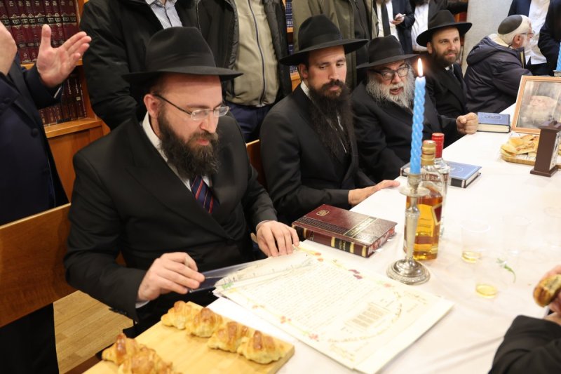 באדיבות המצלם