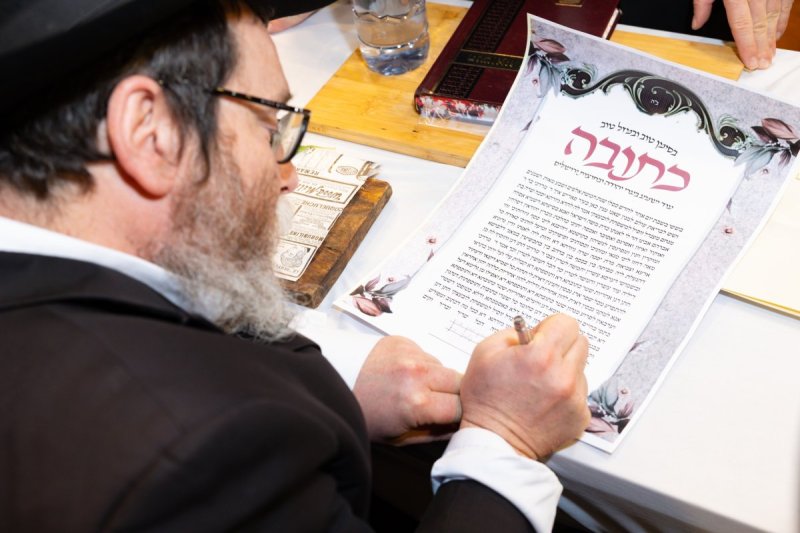באדיבות המצלם