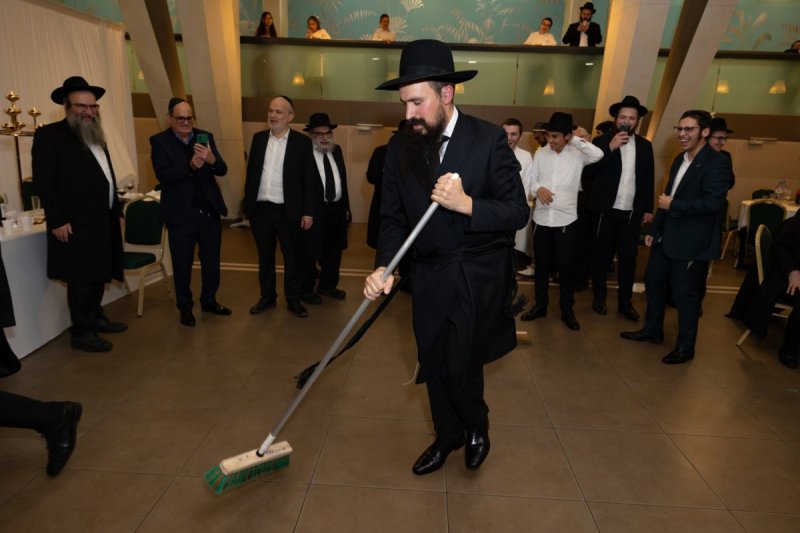 באדיבות המצלם
