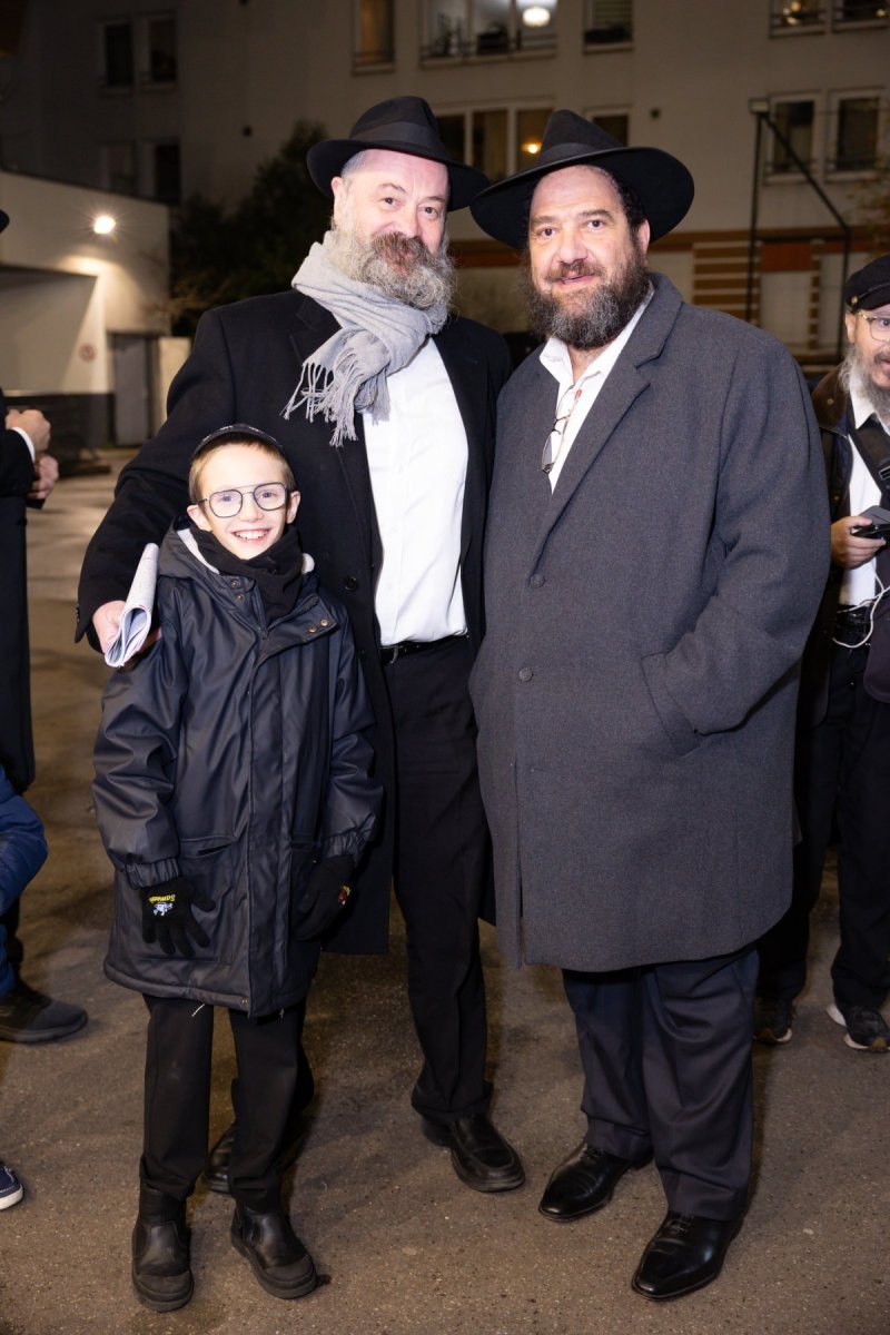 באדיבות המצלם