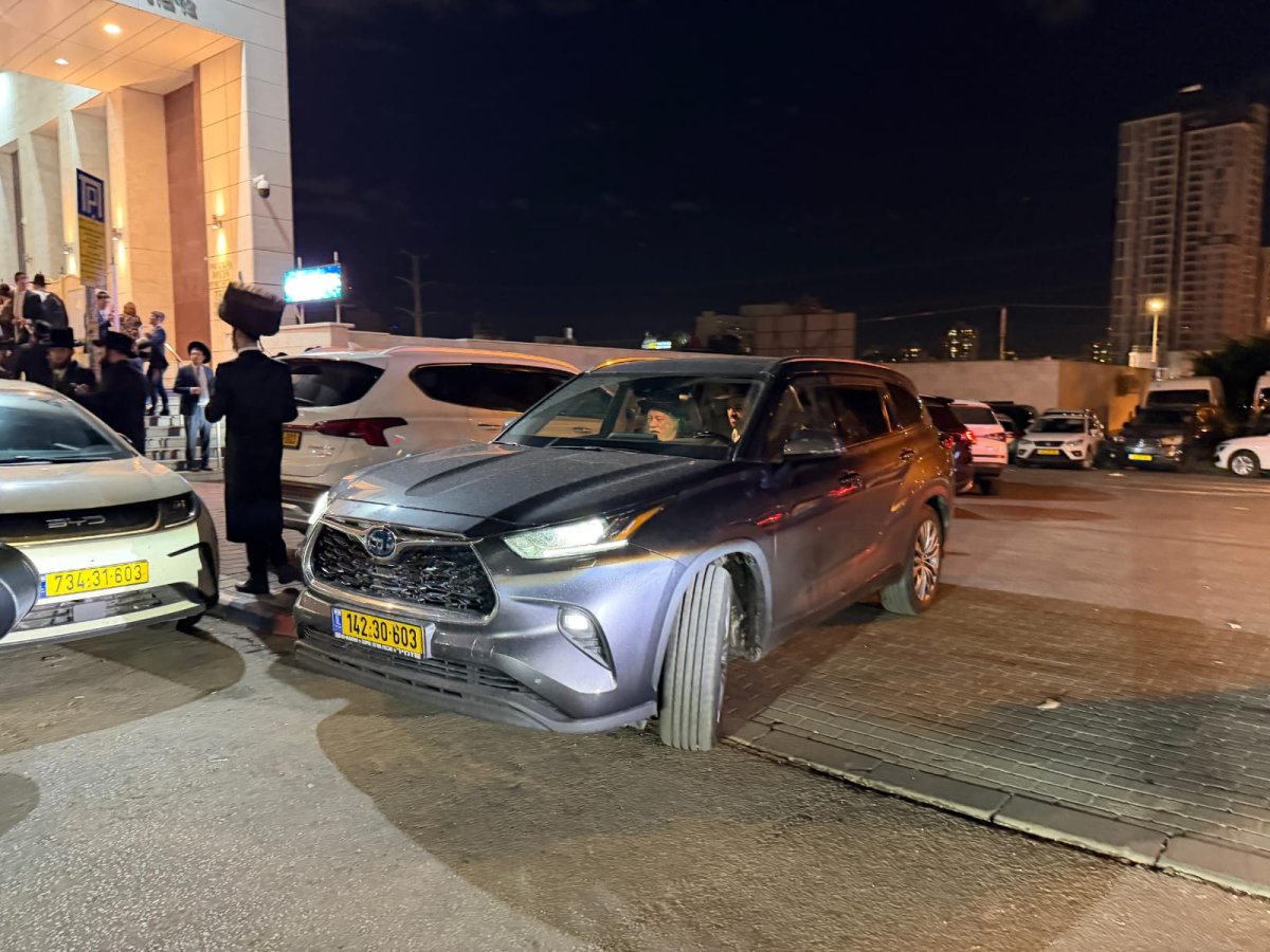 באדיבות המצלם