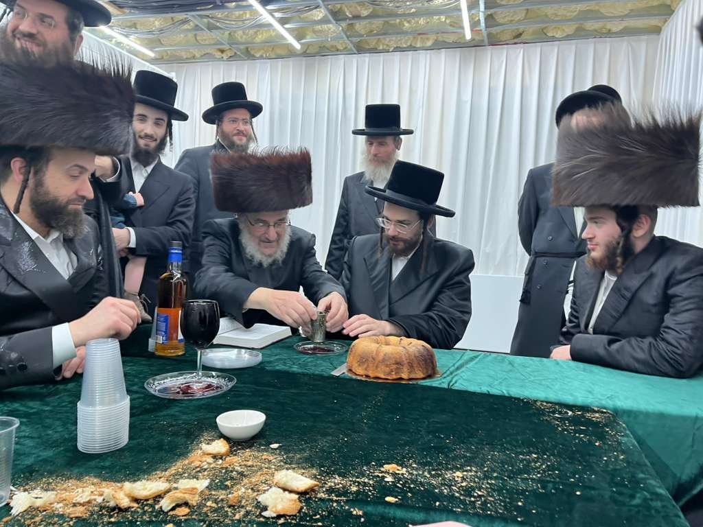 באדיבות המצלם