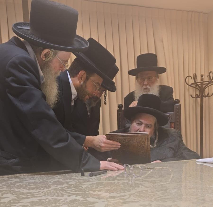באדיבות המצלם