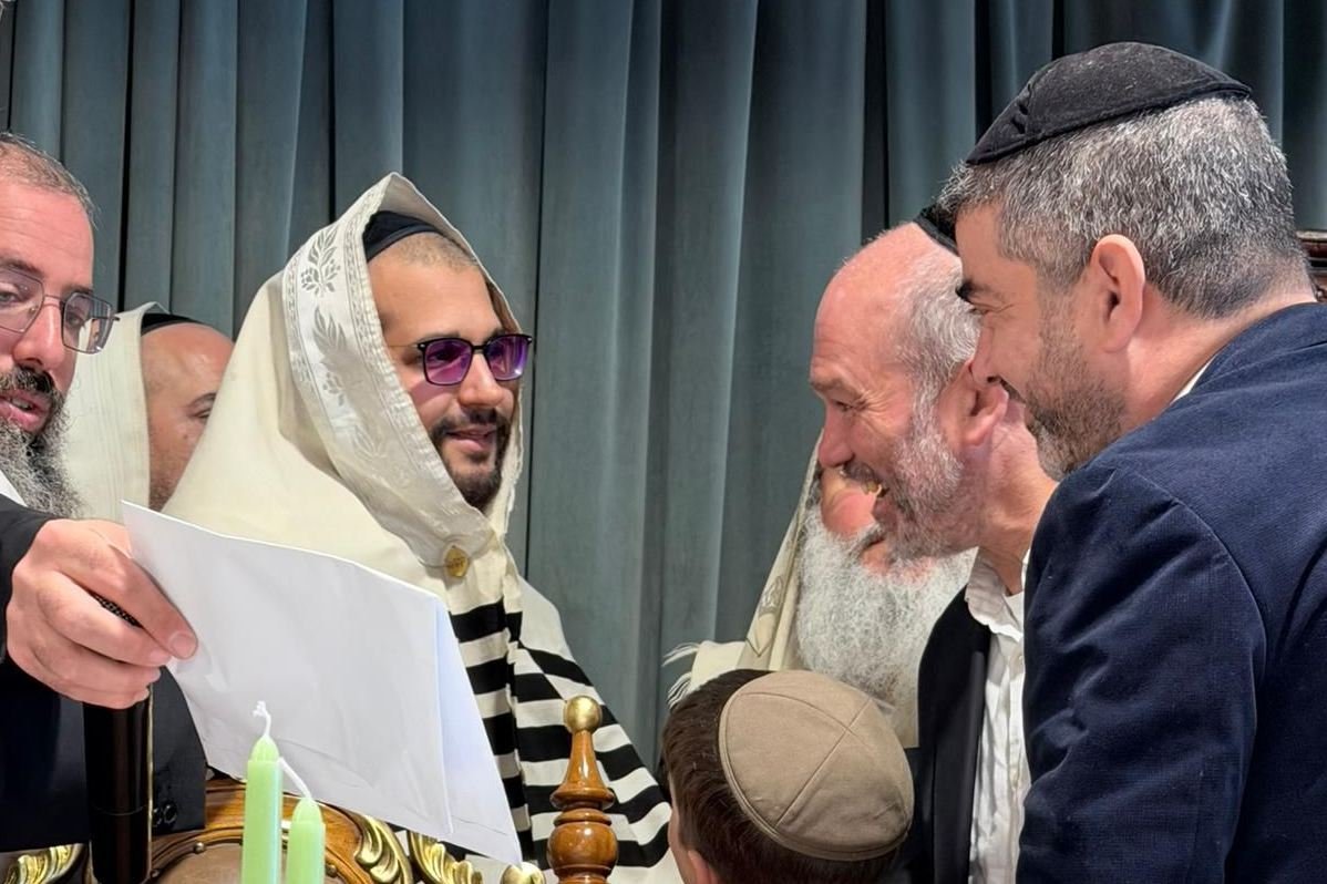 באדיבות המצלם