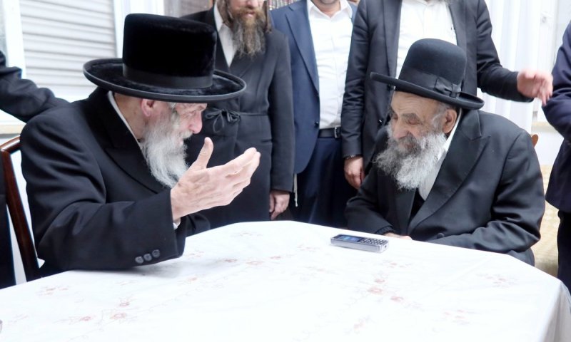 הנציגים נהיו עיוורים: הרבי מסלאנים שוחח עם הגר"מ צדקה על גזירת הגיוס