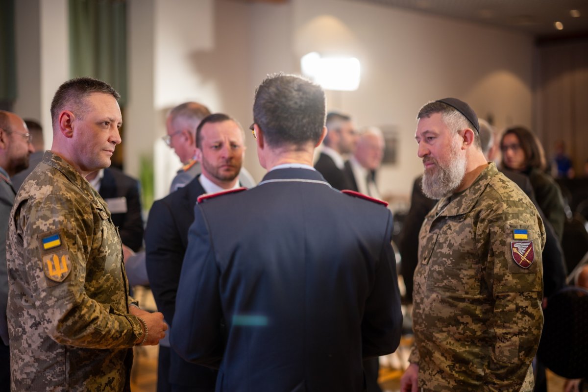  ‏‎Die Bundeswehr in Berlin‎‏