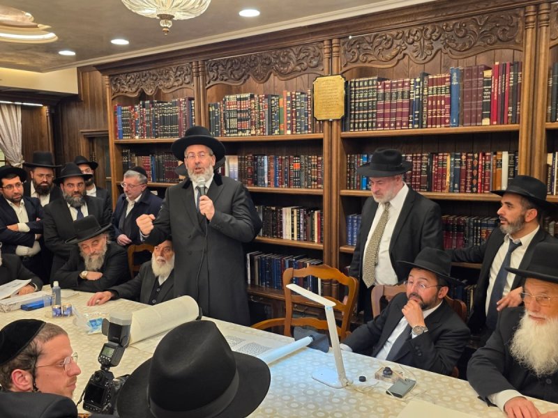 באדיבות המצלם