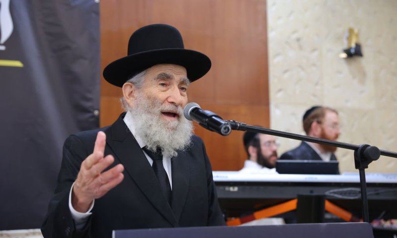 הערב המעמד ההיסטורי 'והקימותי' בהשתתפות אלפי בוגרי וידידי פוניבז'