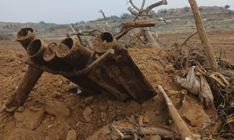 חיילים איתרו משגרים בעלי חמישה קנים עם רקטות בתוכם