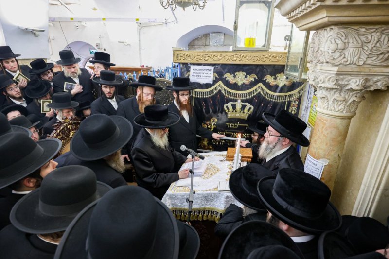 א. אייזנבאך