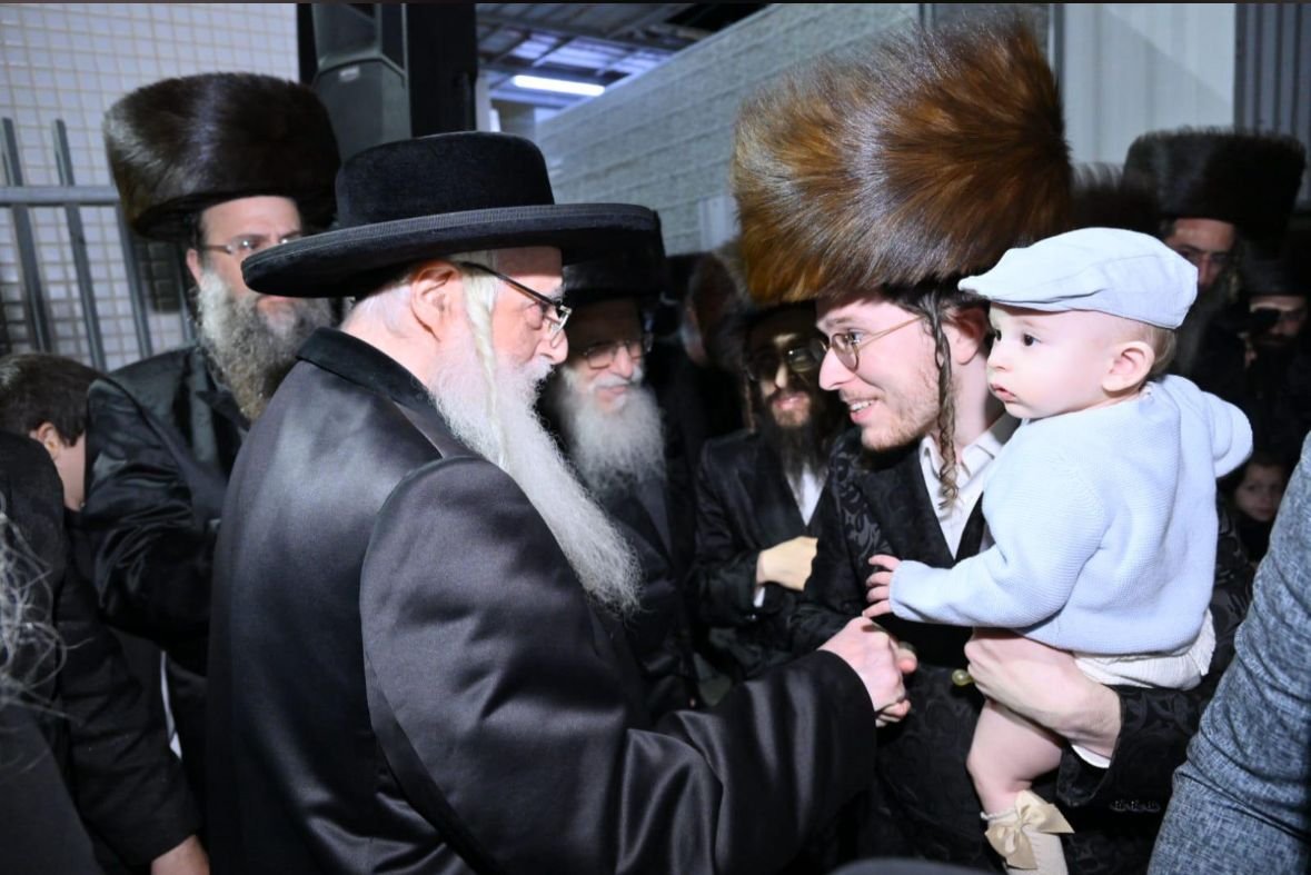 באדיבות המצלם