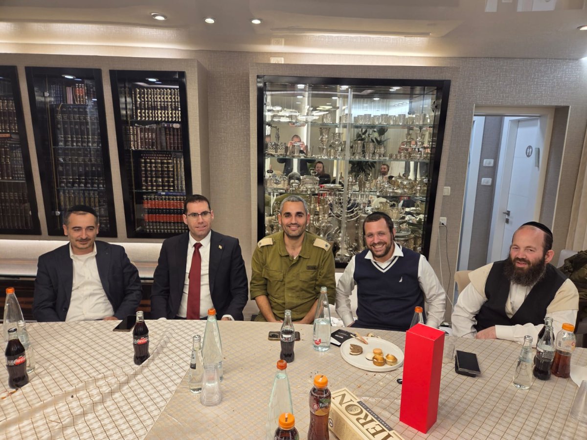 באדיבות המצלם