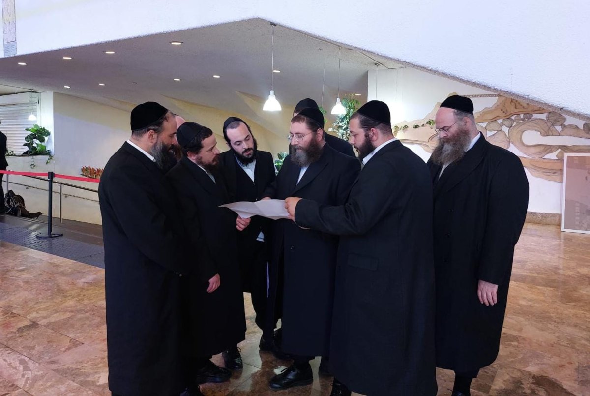 באדיבות המצלם