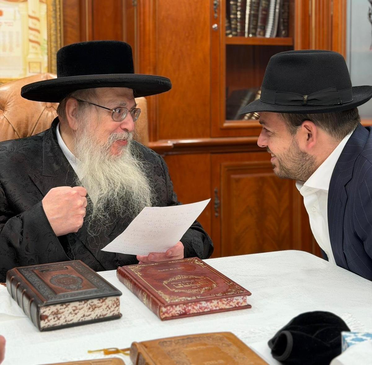באדיבות המצלם