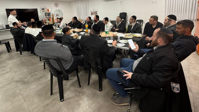 יחצ