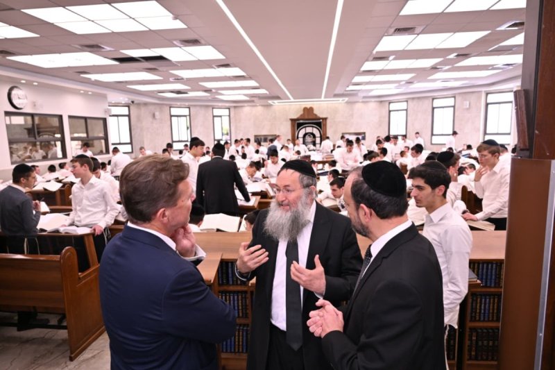 ליפא מוזר