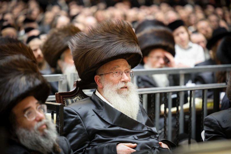 משה גולדשטיין, א. איזנבאך וארי קופרשטוק.