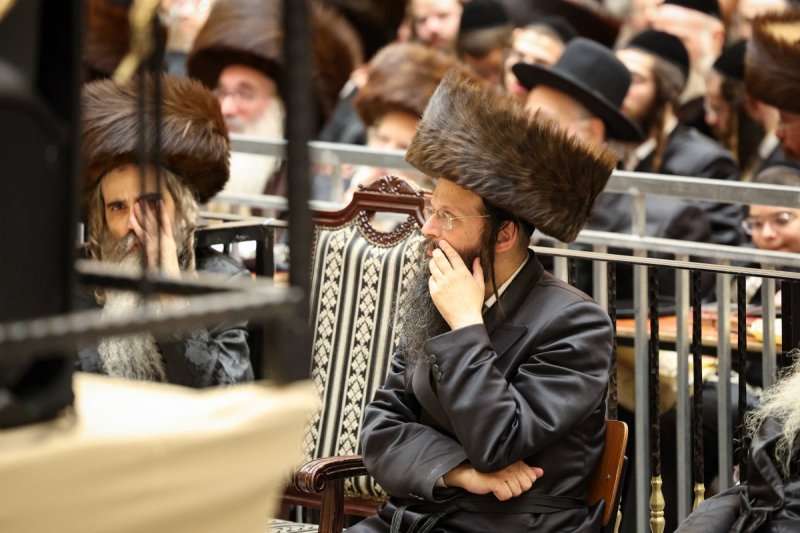 משה גולדשטיין, א. איזנבאך וארי קופרשטוק.