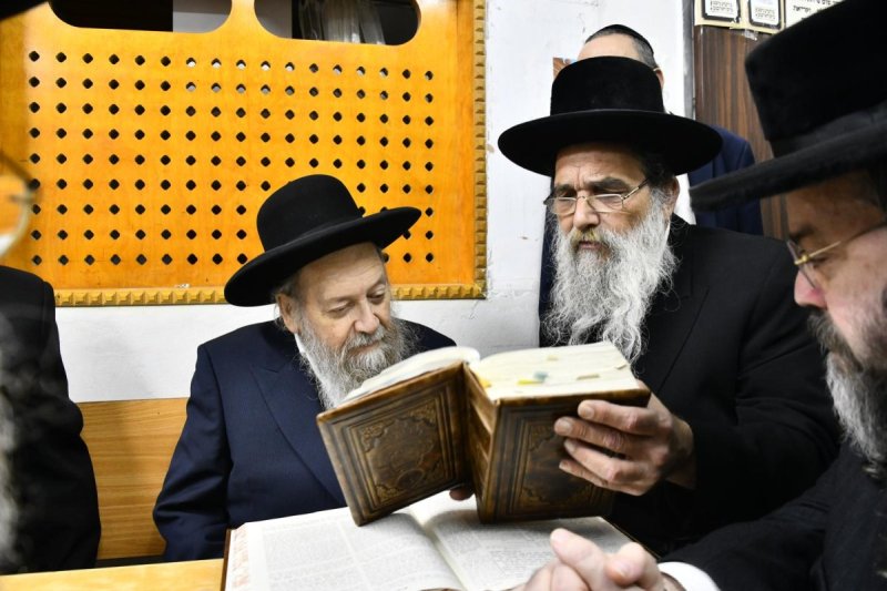 שוקי לרר