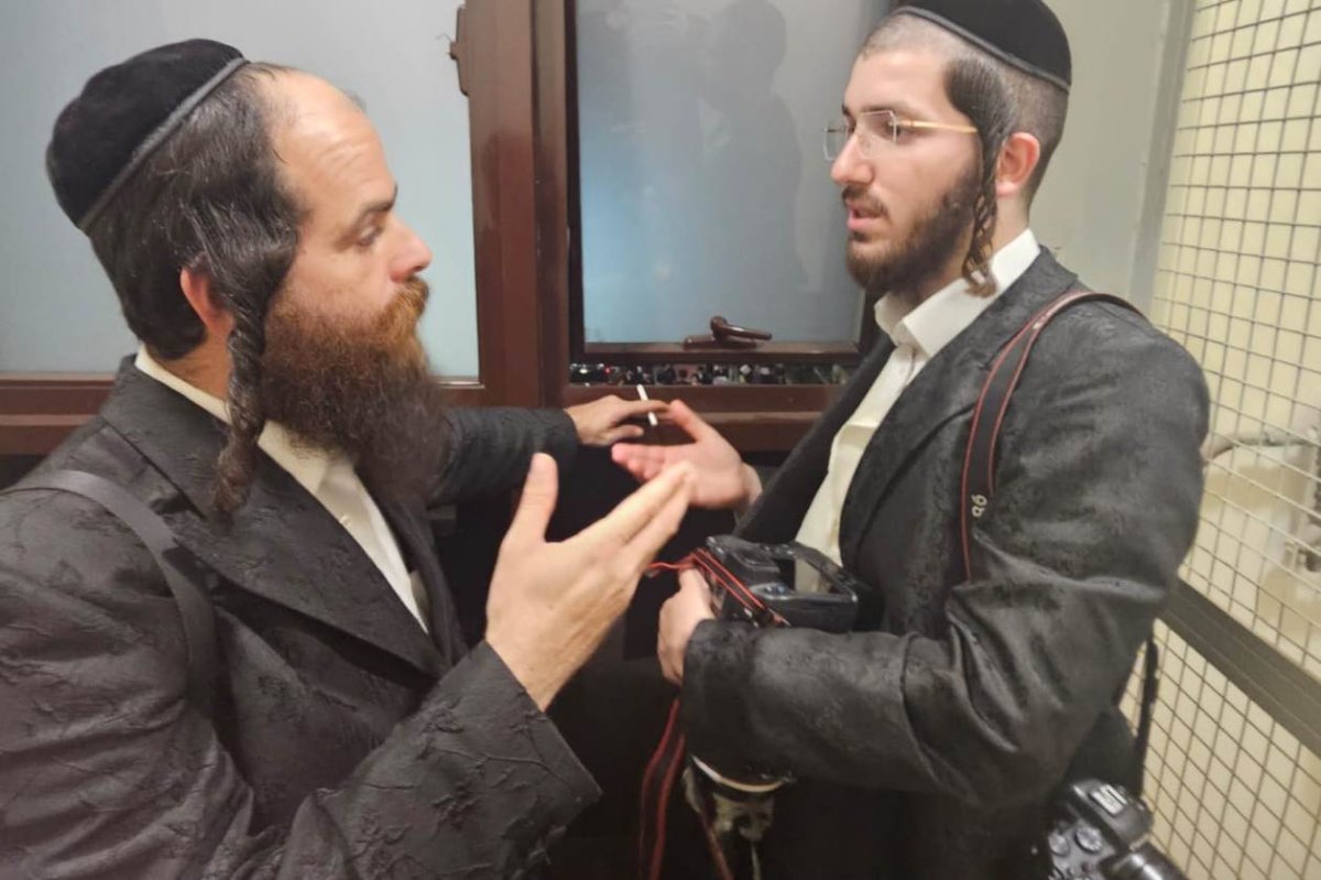 באדיבות המצלם