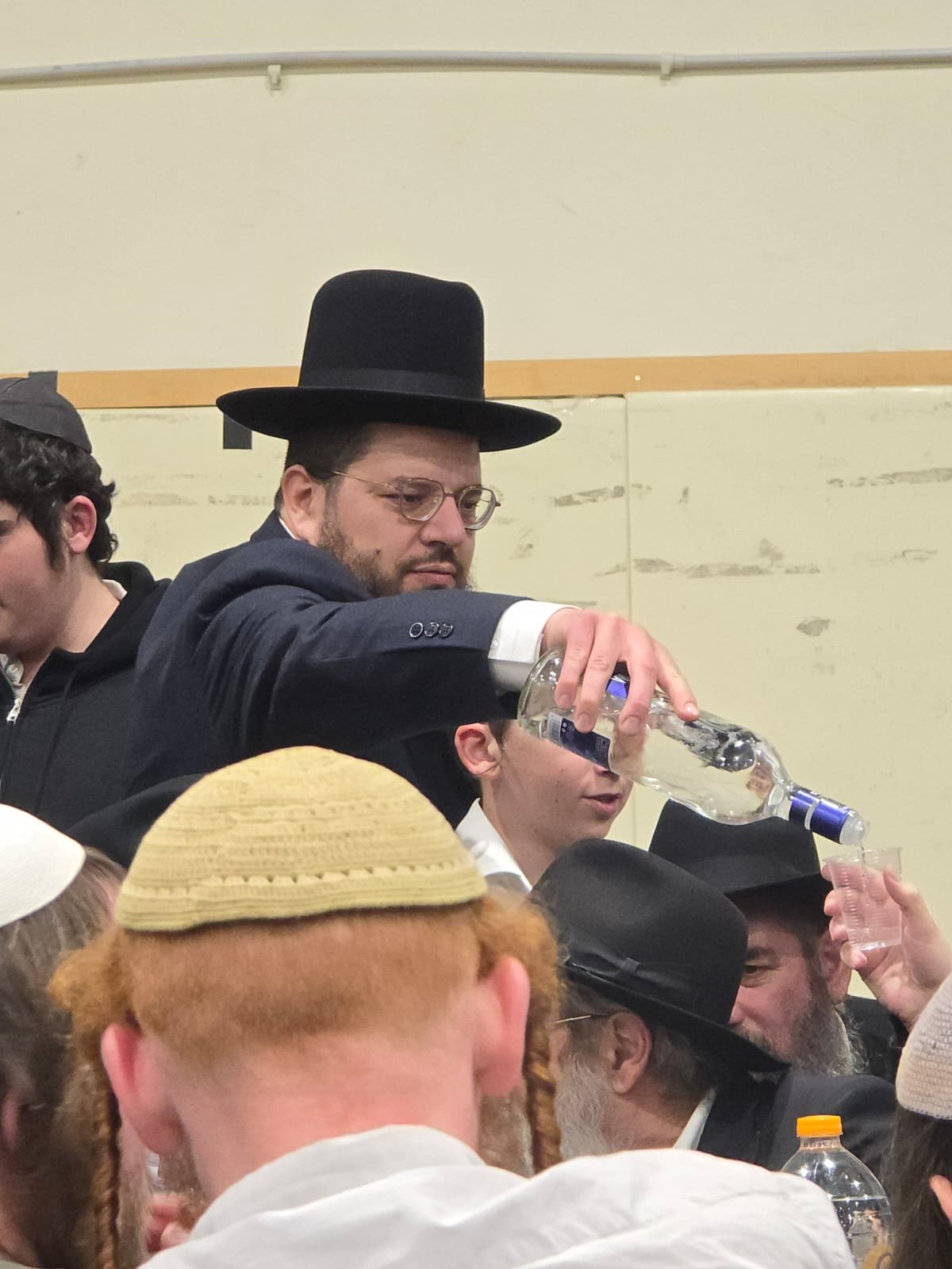 באדיבות המצלם