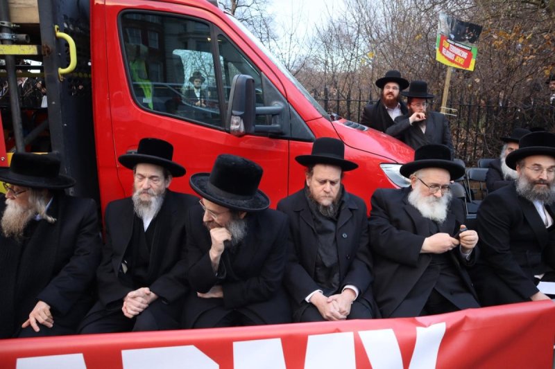 פנחס לוי