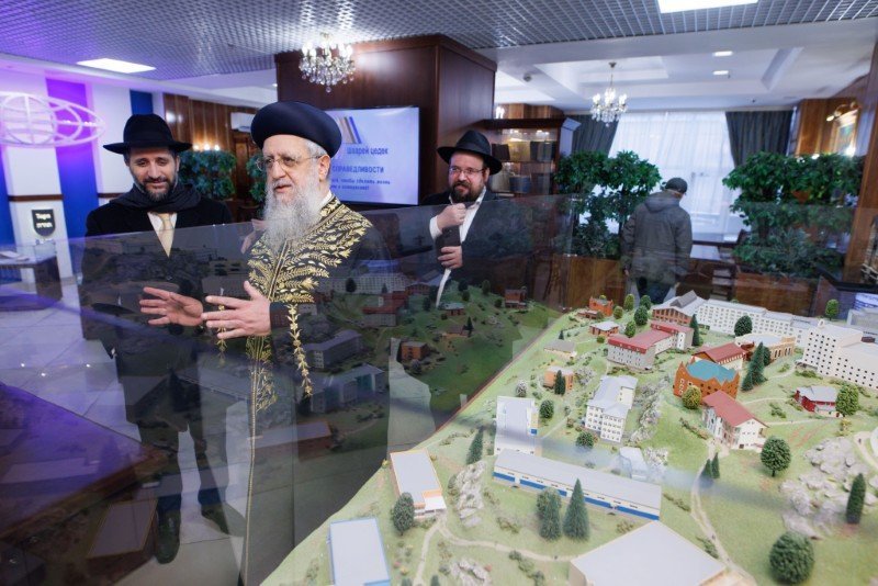 לוי נזארוב