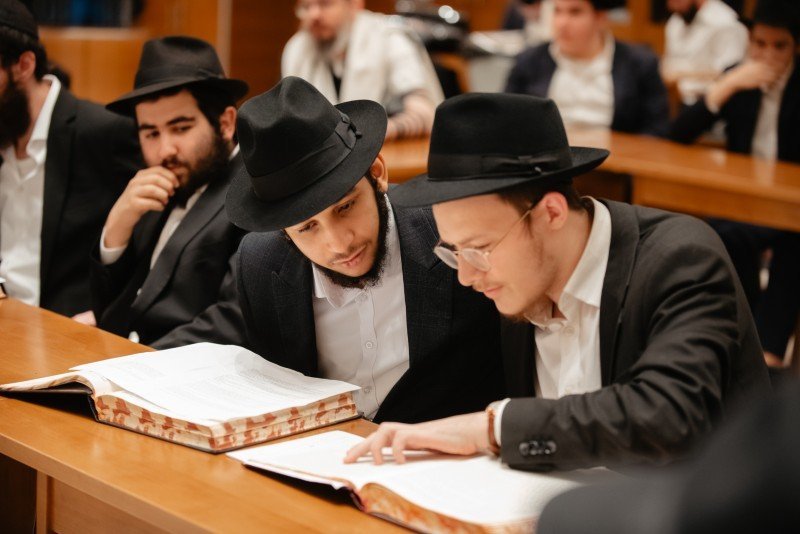 לוי נזארוב
