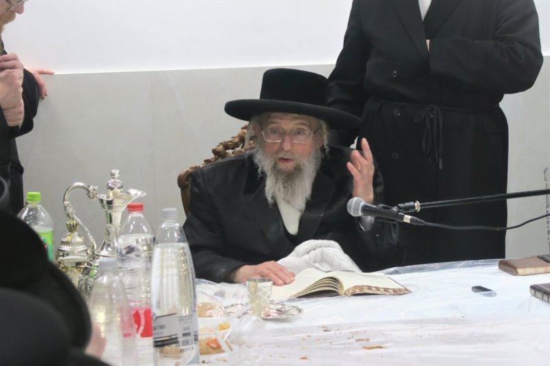 מ. אדלר