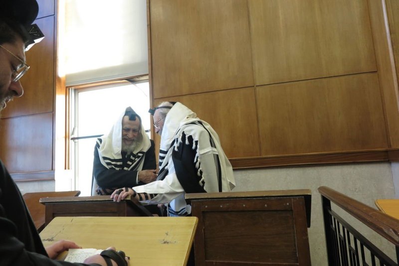 באדיבות המצלם