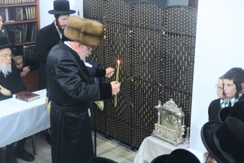 מ. אדלר