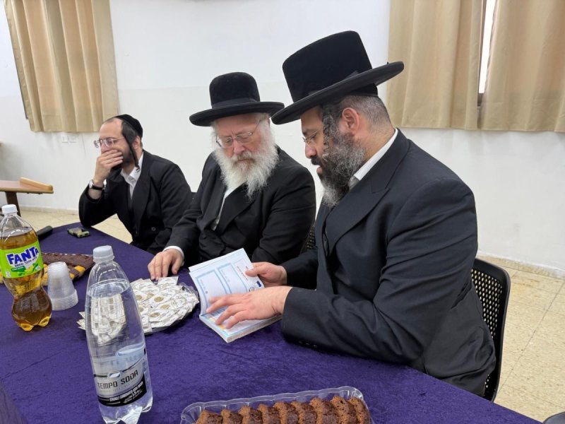 באדיבות המצלם