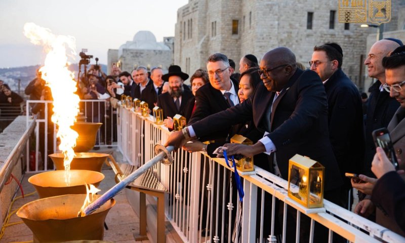 שגריר אוקראינה זעם ועזב את הכותל: "היו צריכים להודיע לי"