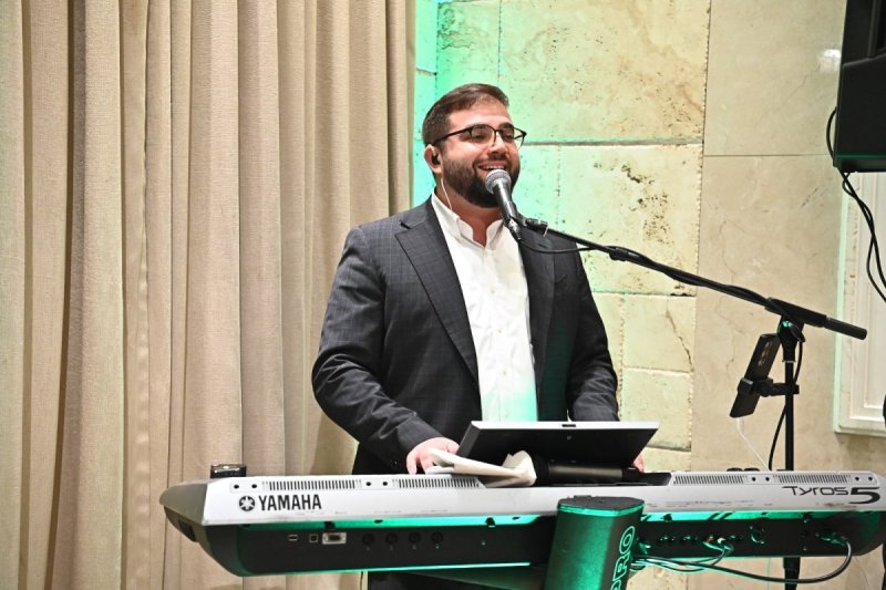 שוקי לרר
