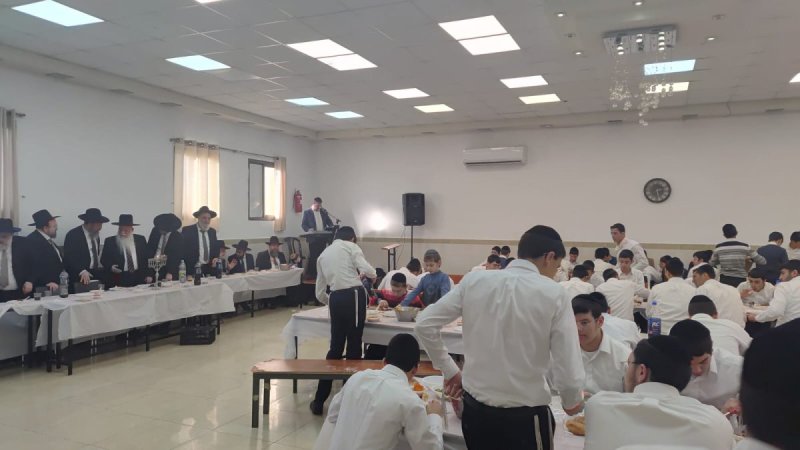 באדיבות המצלם